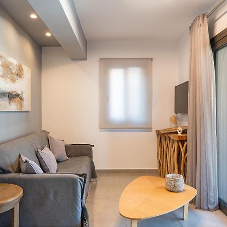 Brand New Flat Near De Bosset Bridge, Argostoli Apartment Exterior foto