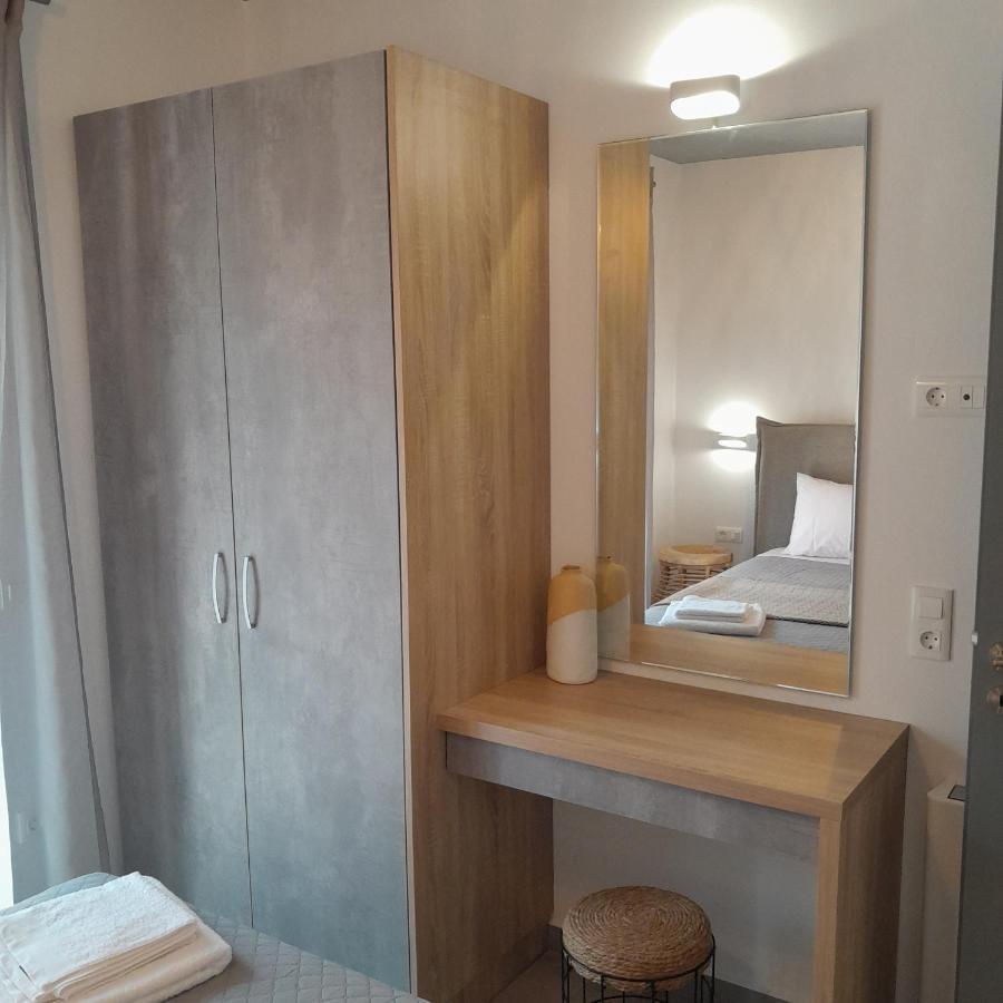 Brand New Flat Near De Bosset Bridge, Argostoli Apartment Exterior foto