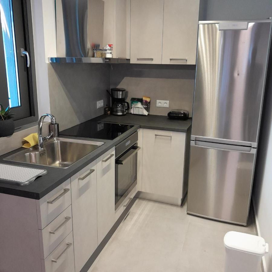 Brand New Flat Near De Bosset Bridge, Argostoli Apartment Exterior foto